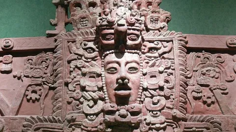 [英超]曼城连胜不止，领跑积分榜